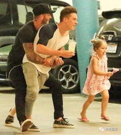 大半个娱乐圈看直播吃瓜,揭秘明星幕后生活